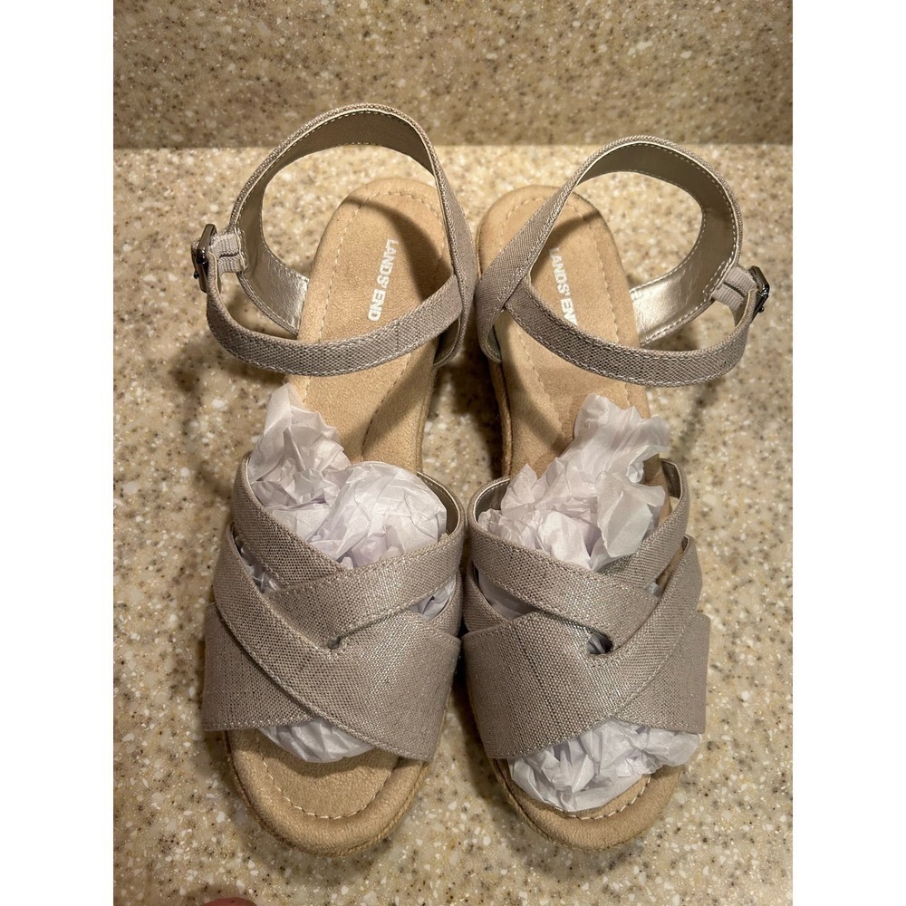 Lands’ End Canvas wedge sandal beige canvas Size 8 - Picture 2 of 8
